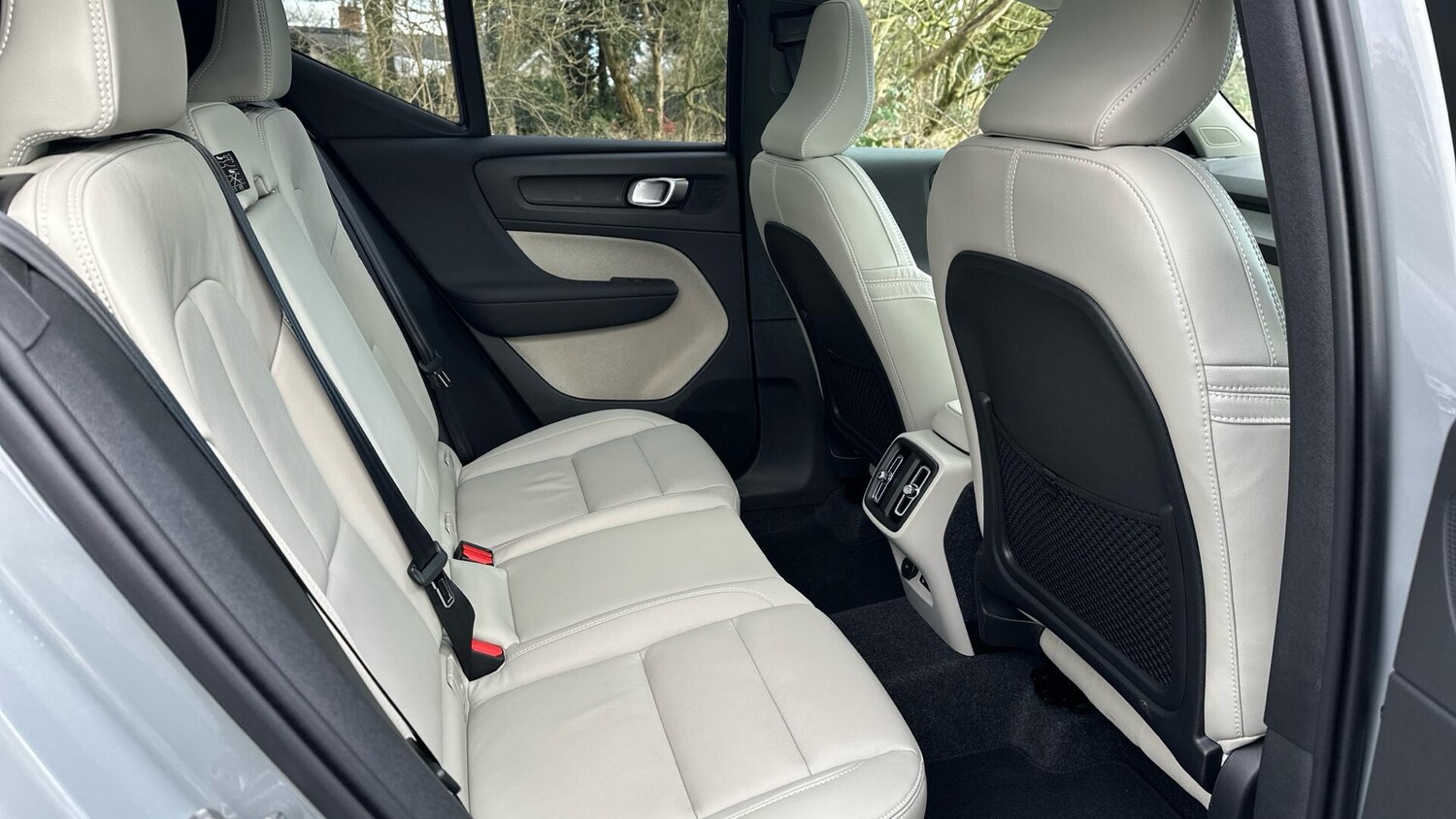 Used Volvo XC40 2026 for sale - 77673015: Photo 6