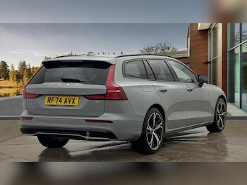 Used Volvo V60 2025 for sale - 77359230: Photo