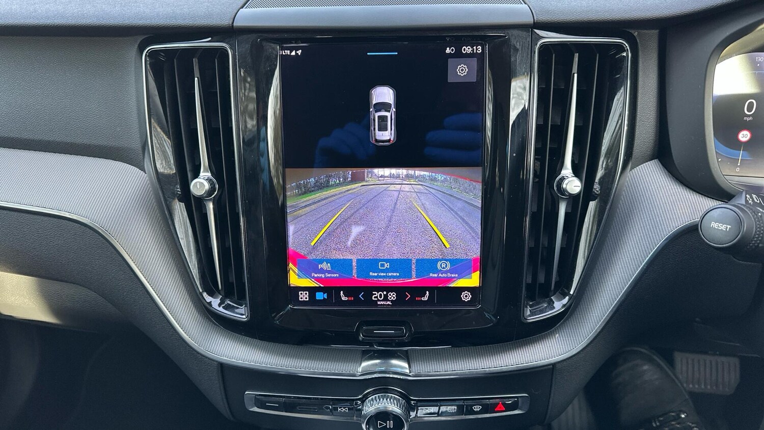 Used Volvo XC60 2023 for sale - 77672998: Photo 20