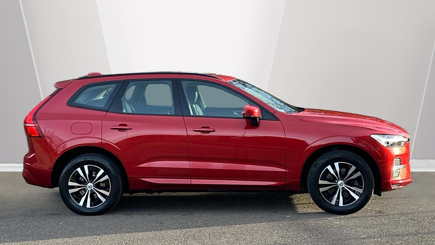 Used Volvo XC60 2023 for sale - 77672998: Photo 3