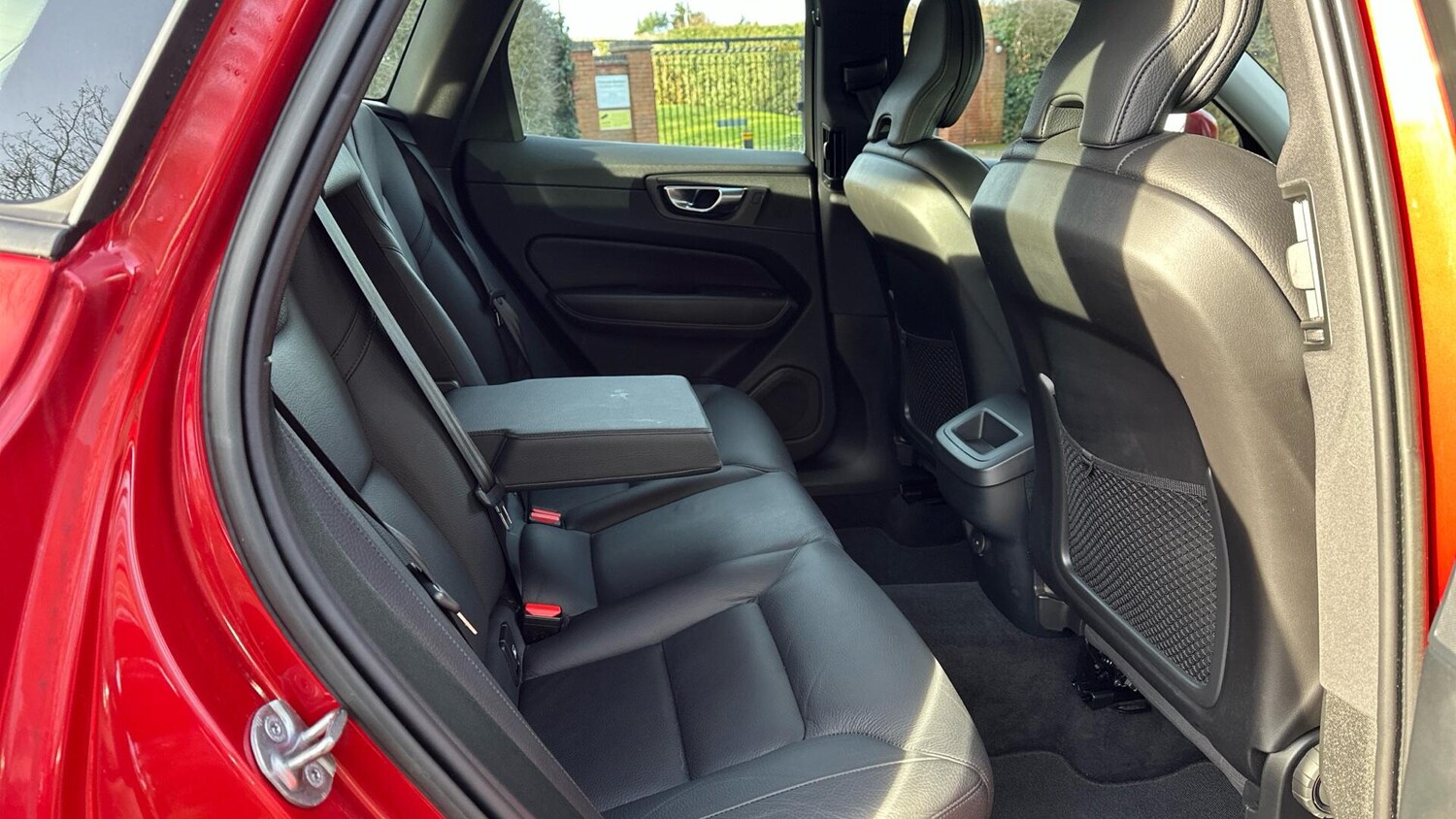 Used Volvo XC60 2023 for sale - 77672998: Photo 6