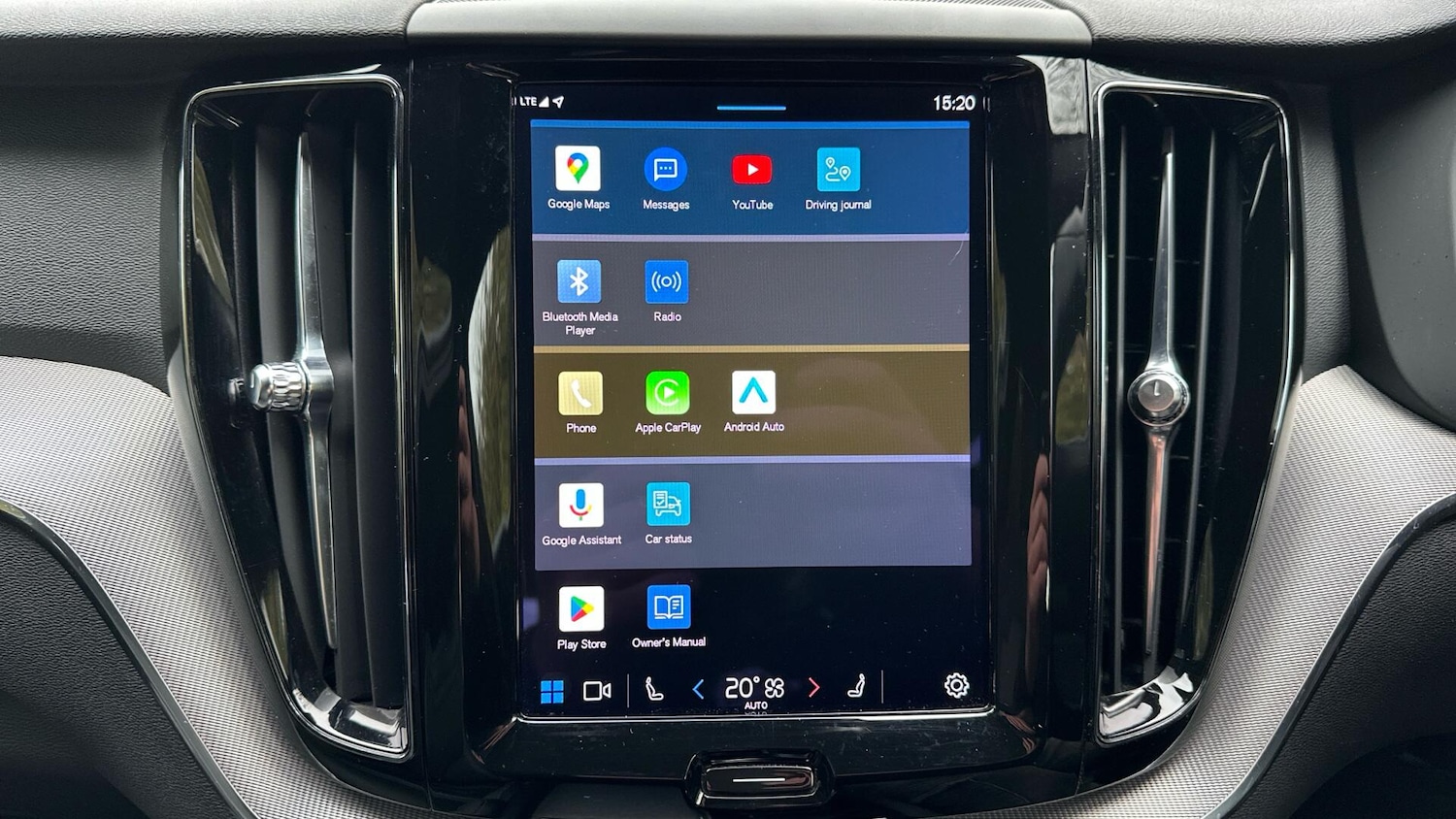 Used Volvo XC60 2022 for sale - 76336888: Photo 17