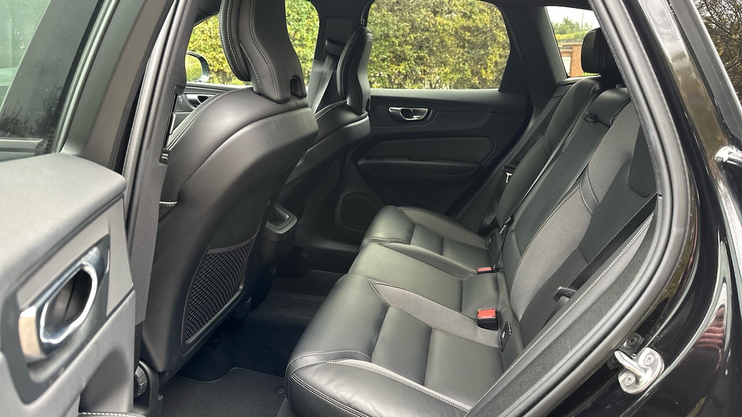 Used Volvo XC60 2022 for sale - 76336888: Photo 32