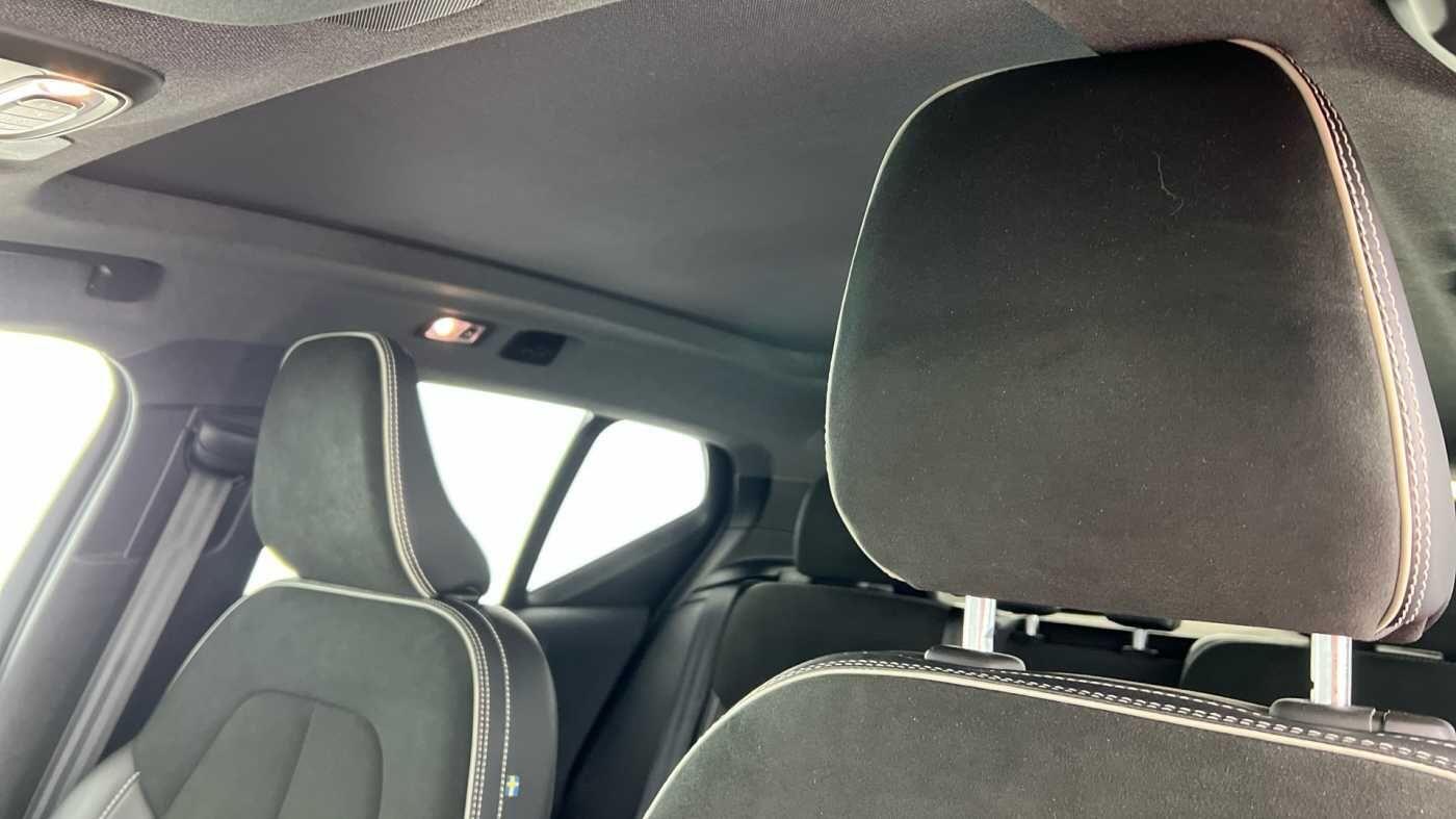 Used Volvo XC40 2021 for sale - 77082061: Photo 11