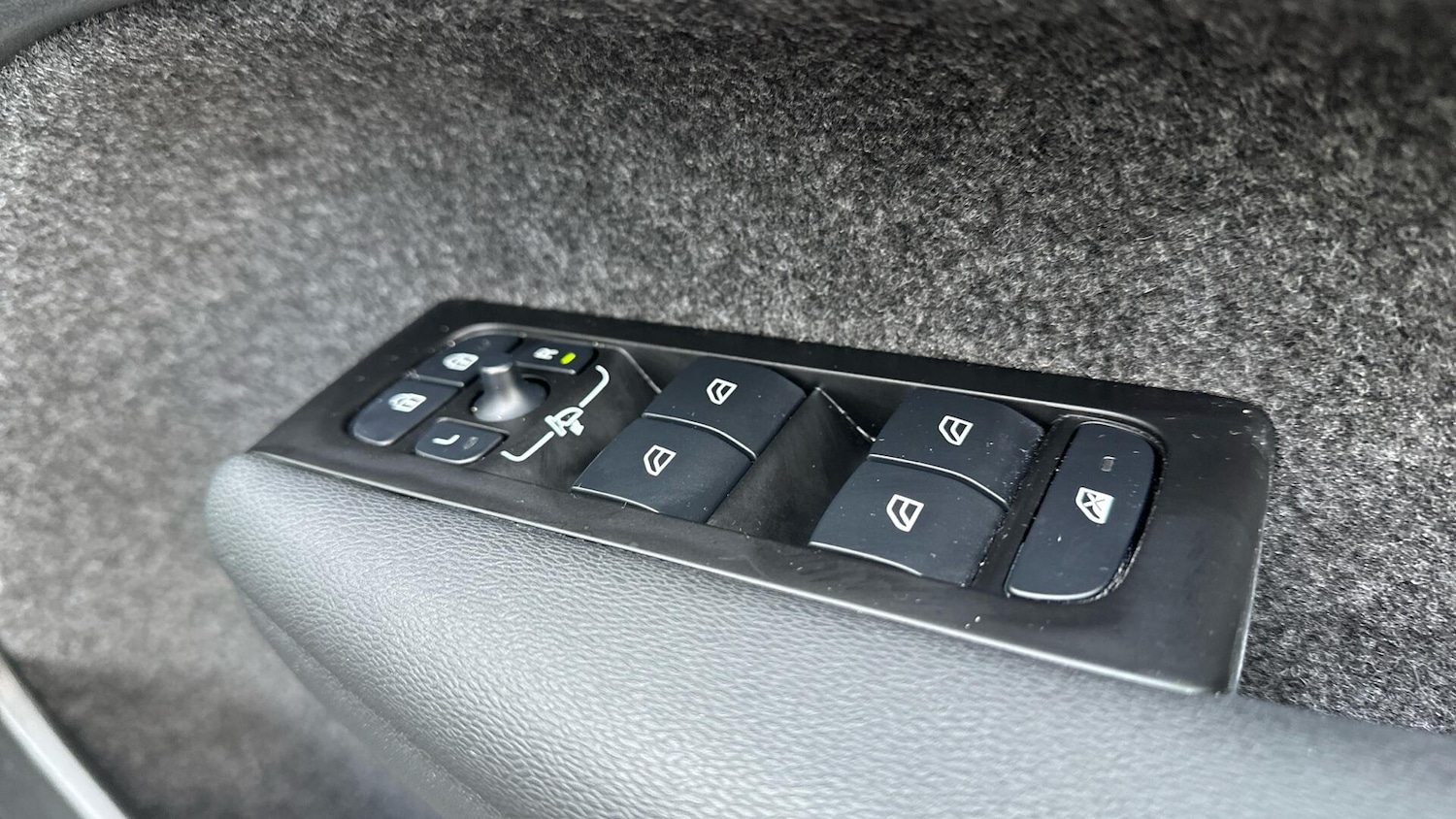 Used Volvo XC40 2021 for sale - 76349756: Photo 23