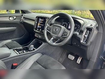 Used Volvo XC40 2021 for sale - 76349756: Photo