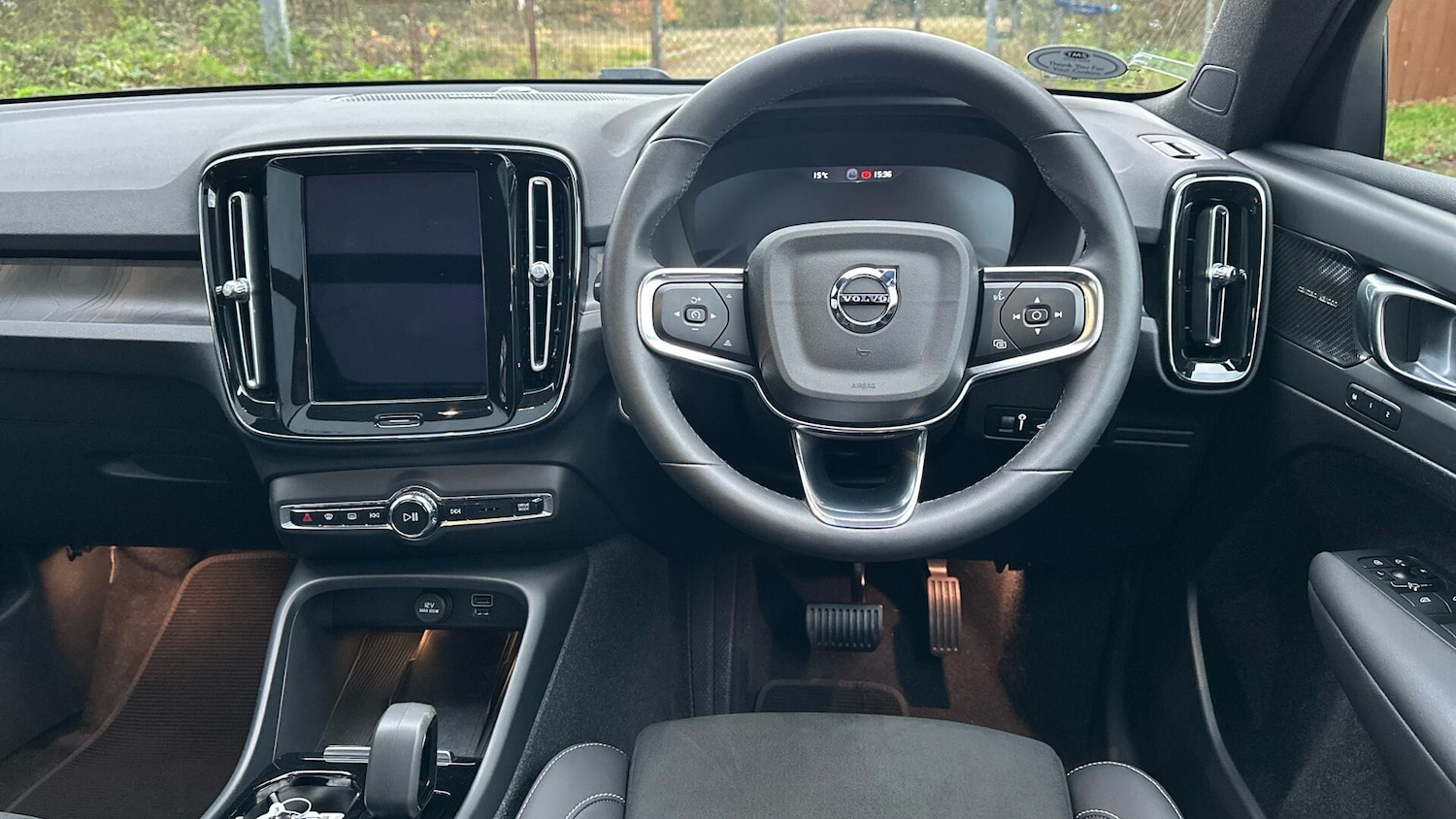 Used Volvo XC40 2023 for sale - 76457729: Photo 10