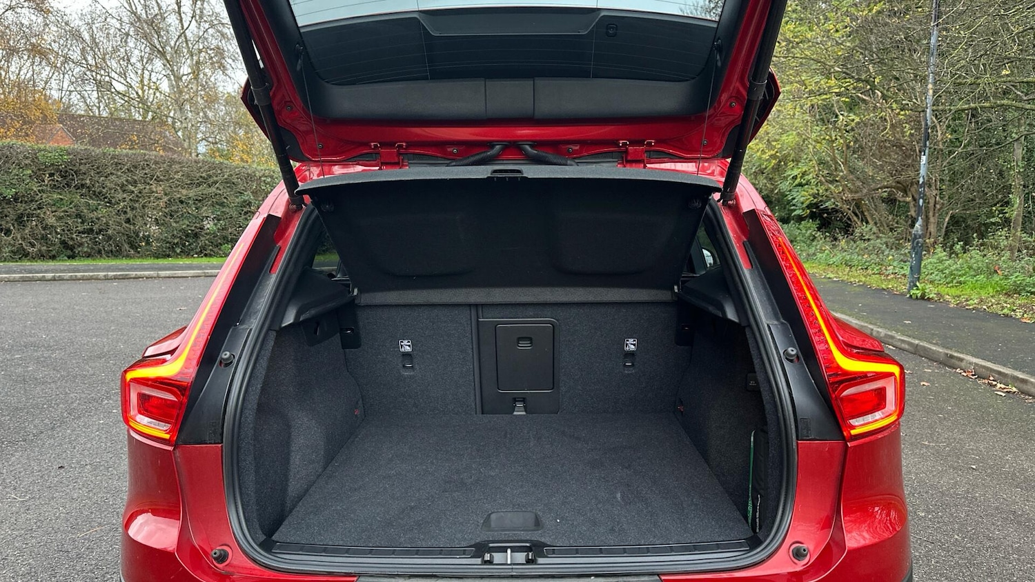 Used Volvo XC40 2023 for sale - 76457729: Photo 13