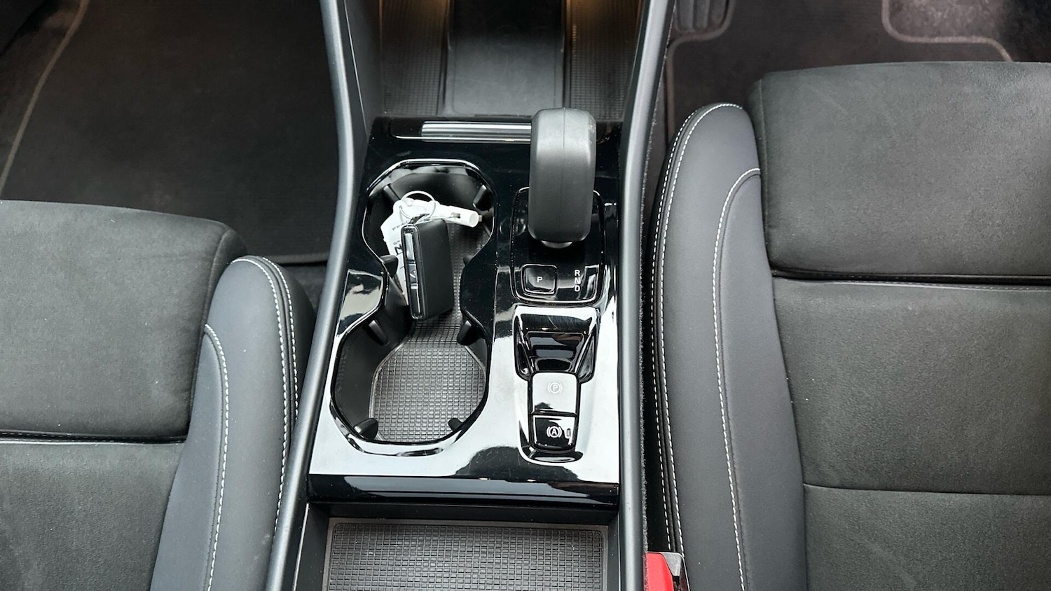 Used Volvo XC40 2023 for sale - 76457729: Photo 45