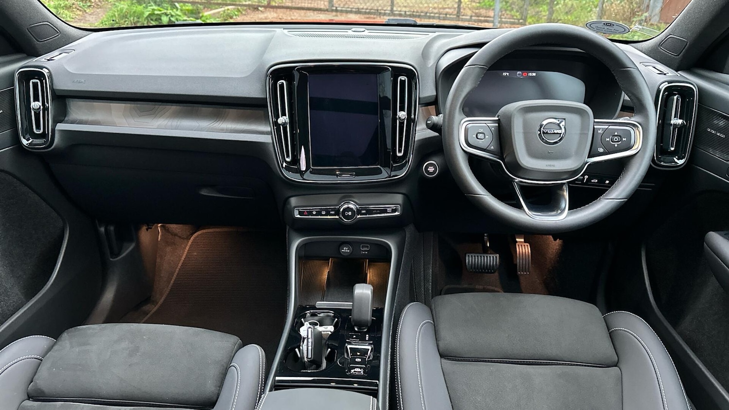 Used Volvo XC40 2023 for sale - 76457729: Photo 5