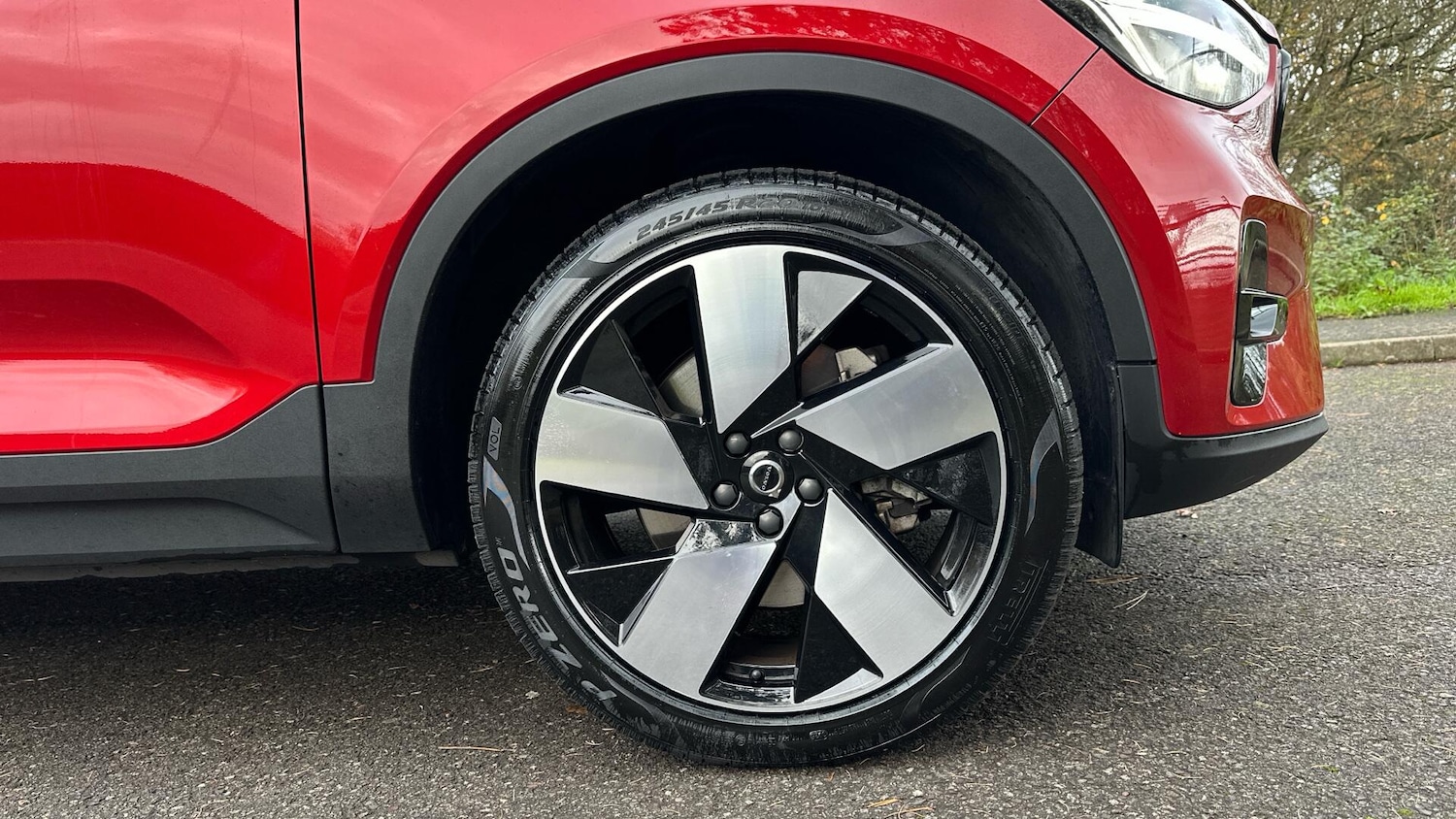 Used Volvo XC40 2023 for sale - 76457729: Photo 9