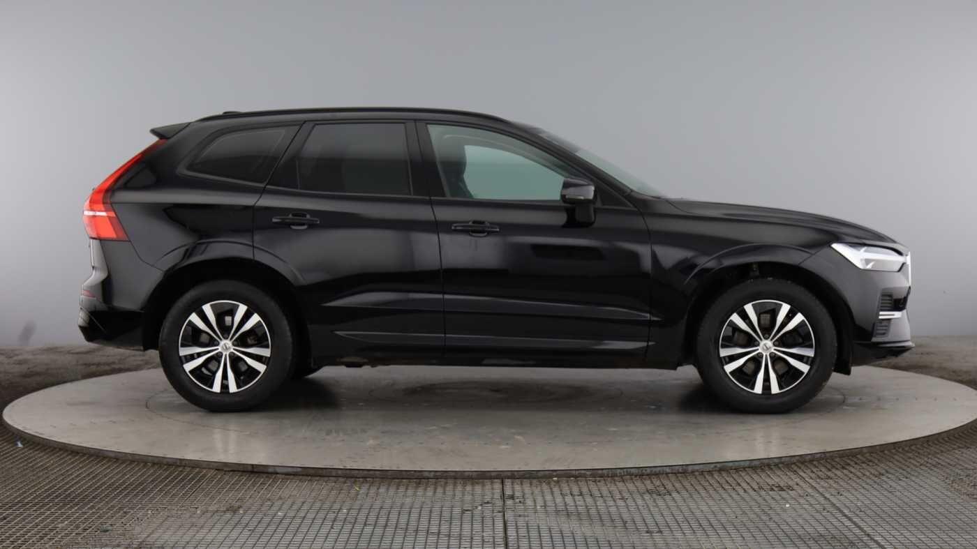 Used Volvo XC60 2021 for sale - 76645872: Photo 2