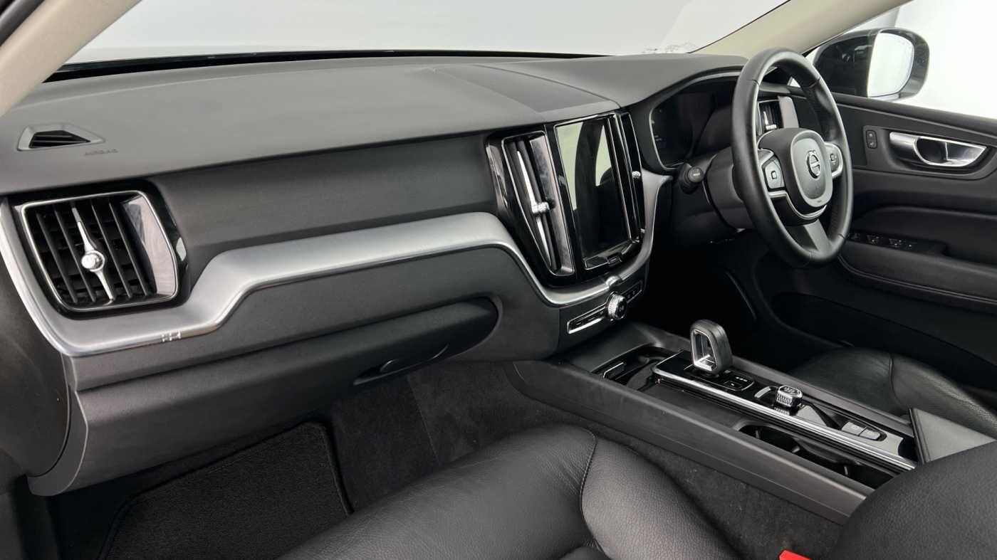 Used Volvo XC60 2021 for sale - 76645872: Photo 6