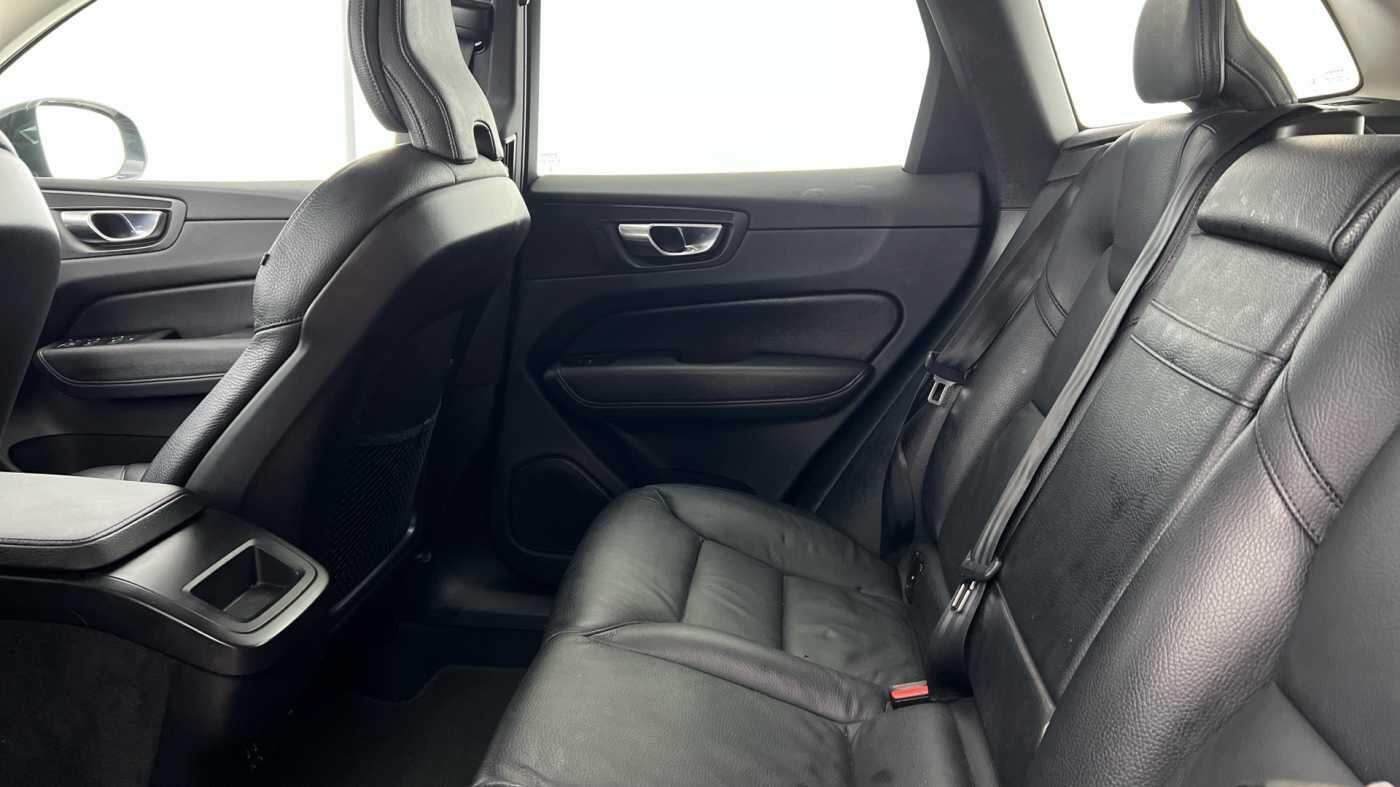 Used Volvo XC60 2021 for sale - 76645872: Photo 7