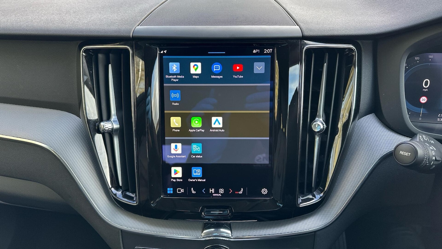 Used Volvo XC60 2023 for sale - 77794211: Photo 12