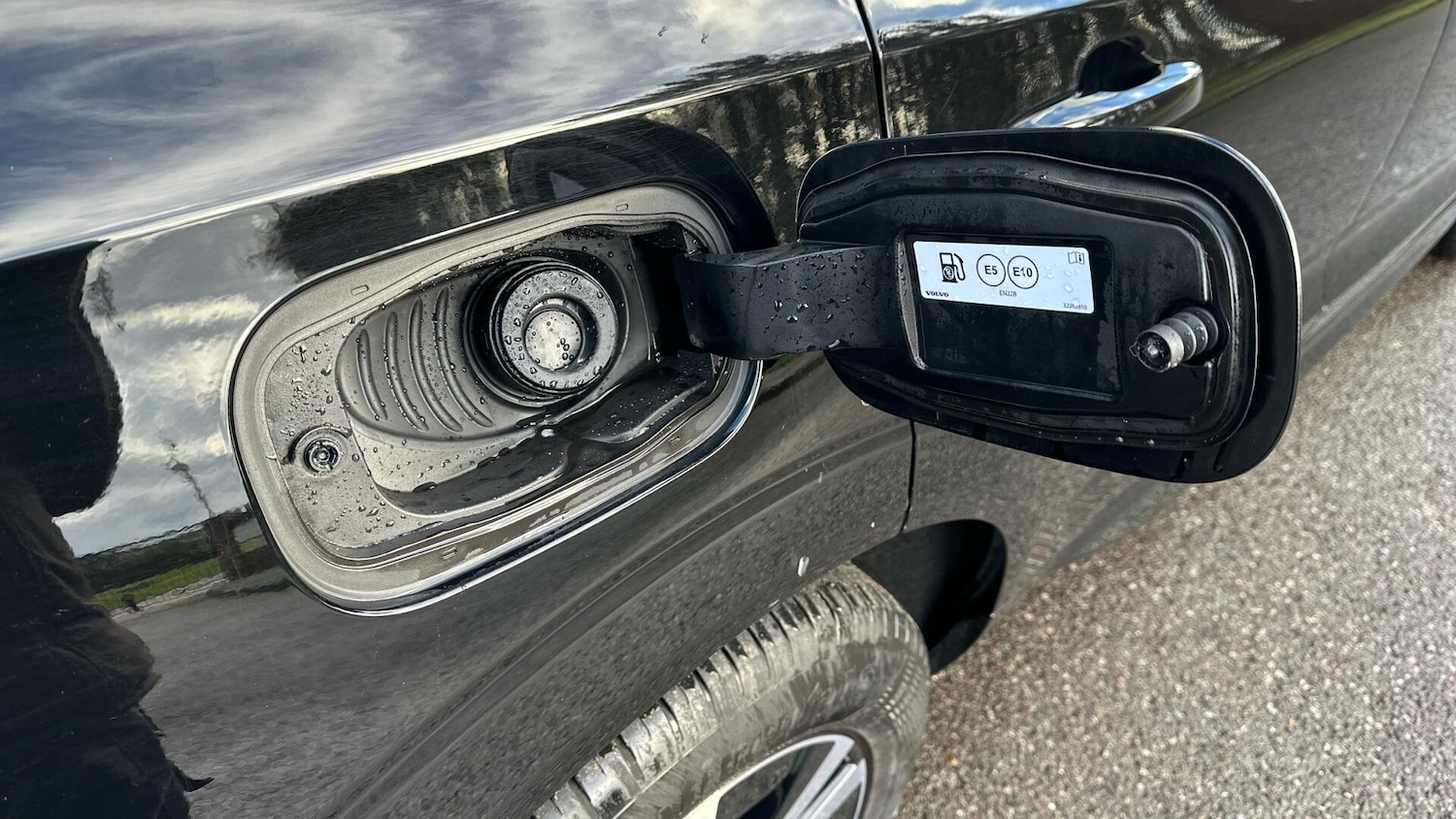 Used Volvo XC60 2023 for sale - 77794211: Photo 17