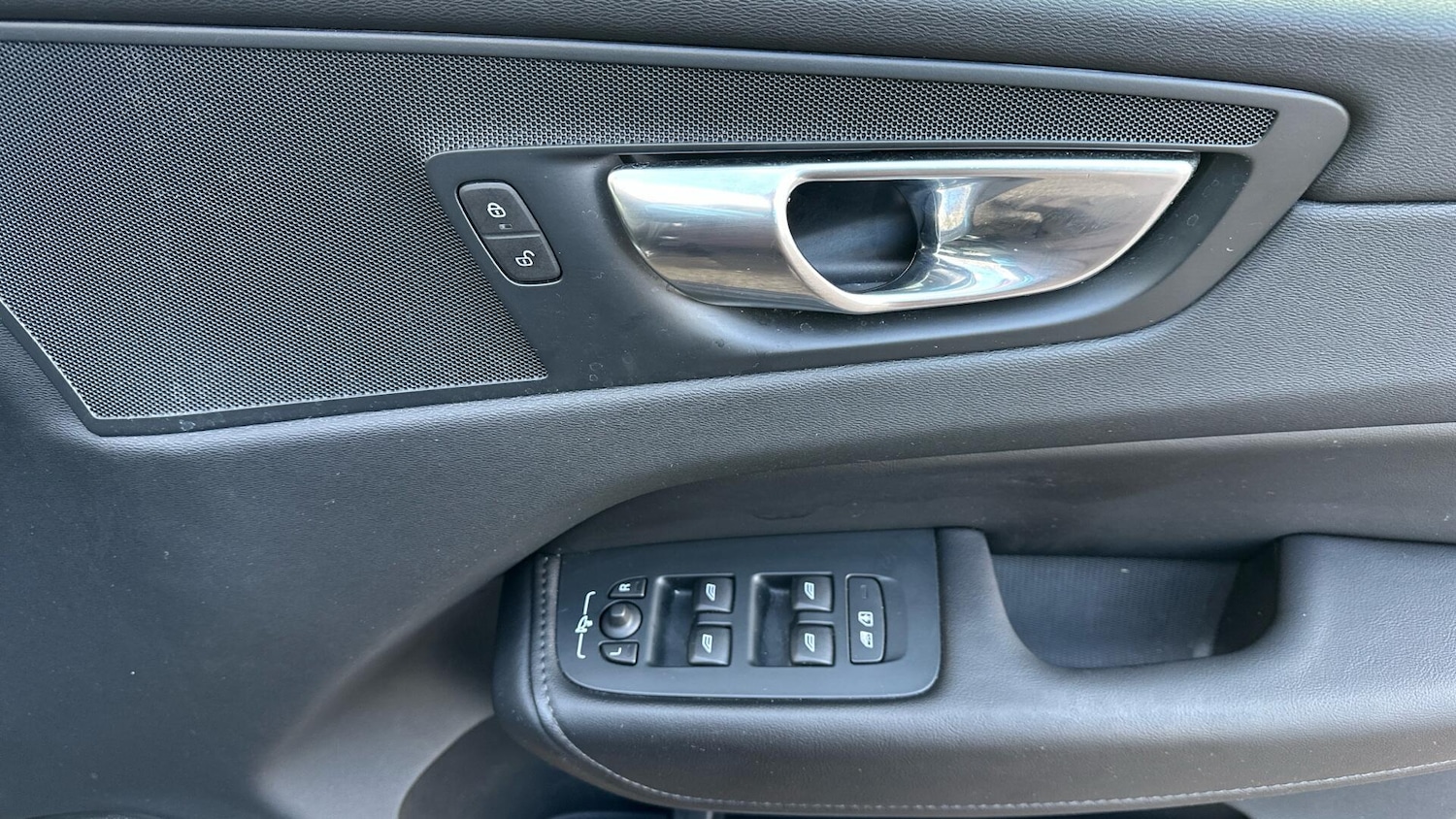 Used Volvo XC60 2023 for sale - 77794211: Photo 33