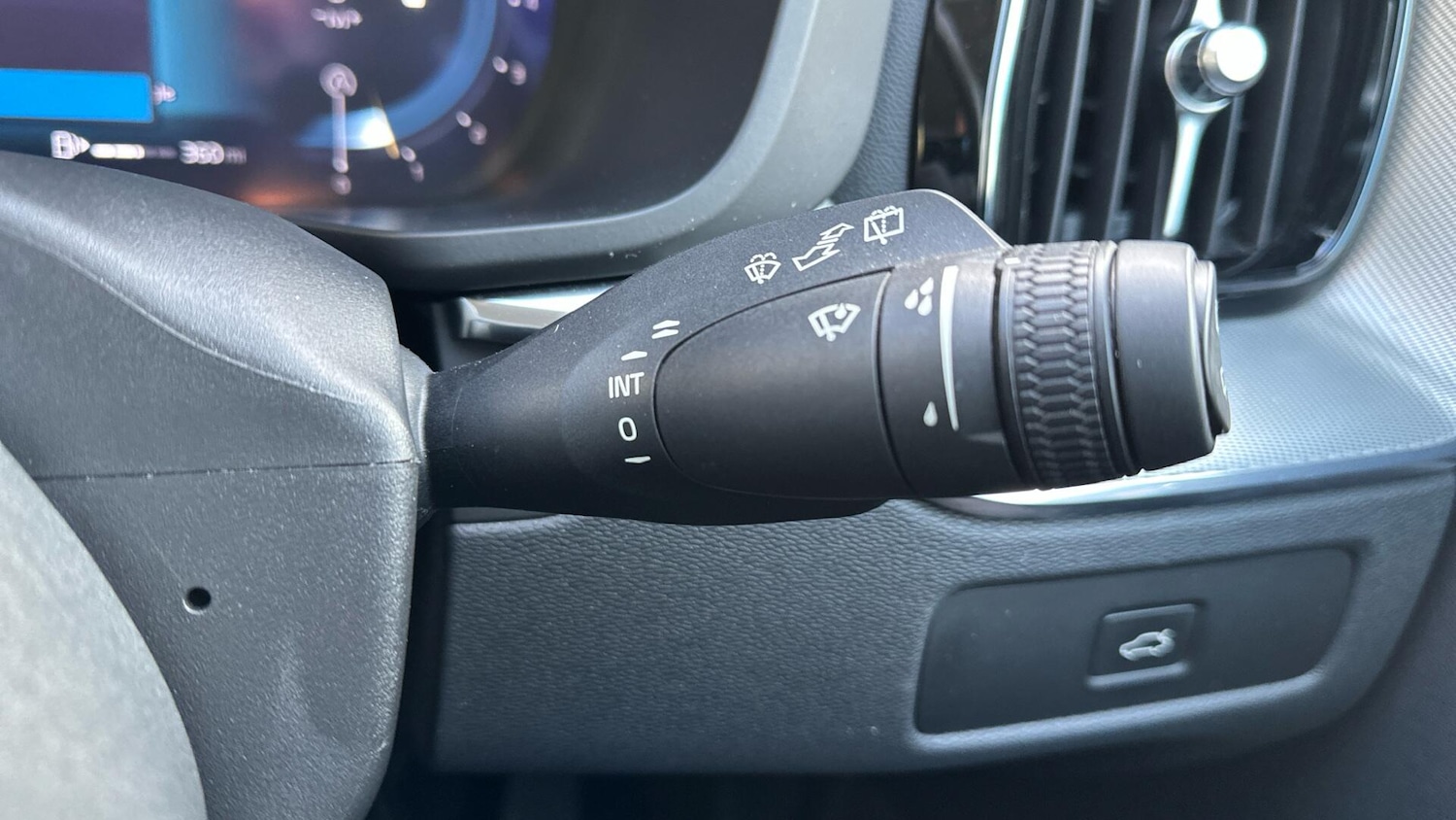 Used Volvo XC60 2023 for sale - 77794211: Photo 50