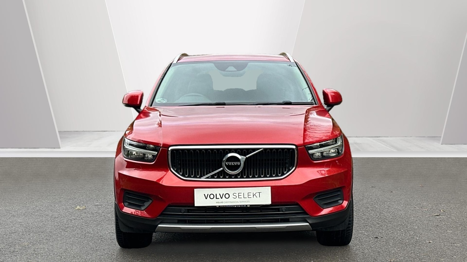 Used Volvo XC40 2019 for sale - 76337674: Photo 2