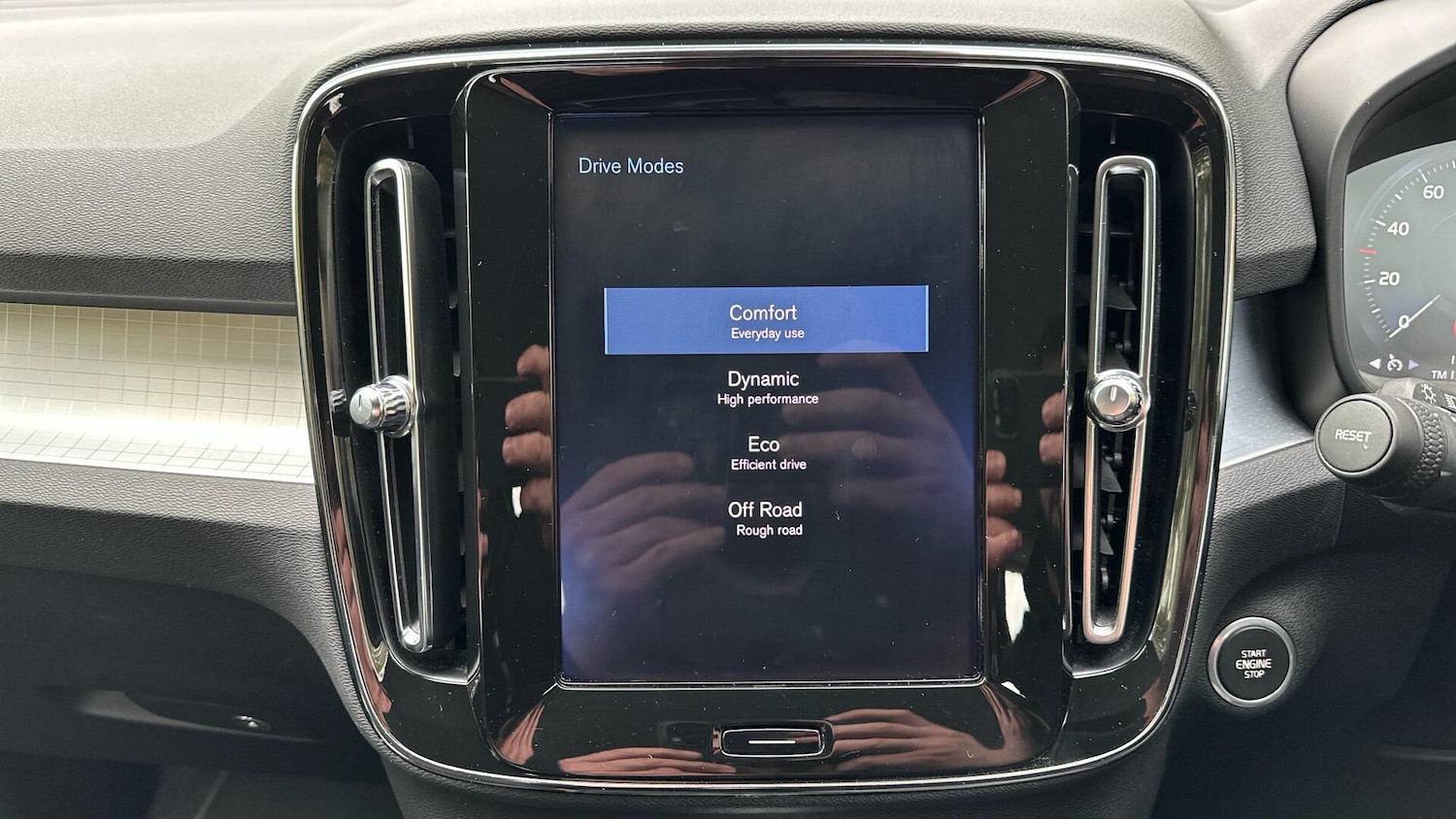 Used Volvo XC40 2019 for sale - 76337674: Photo 41