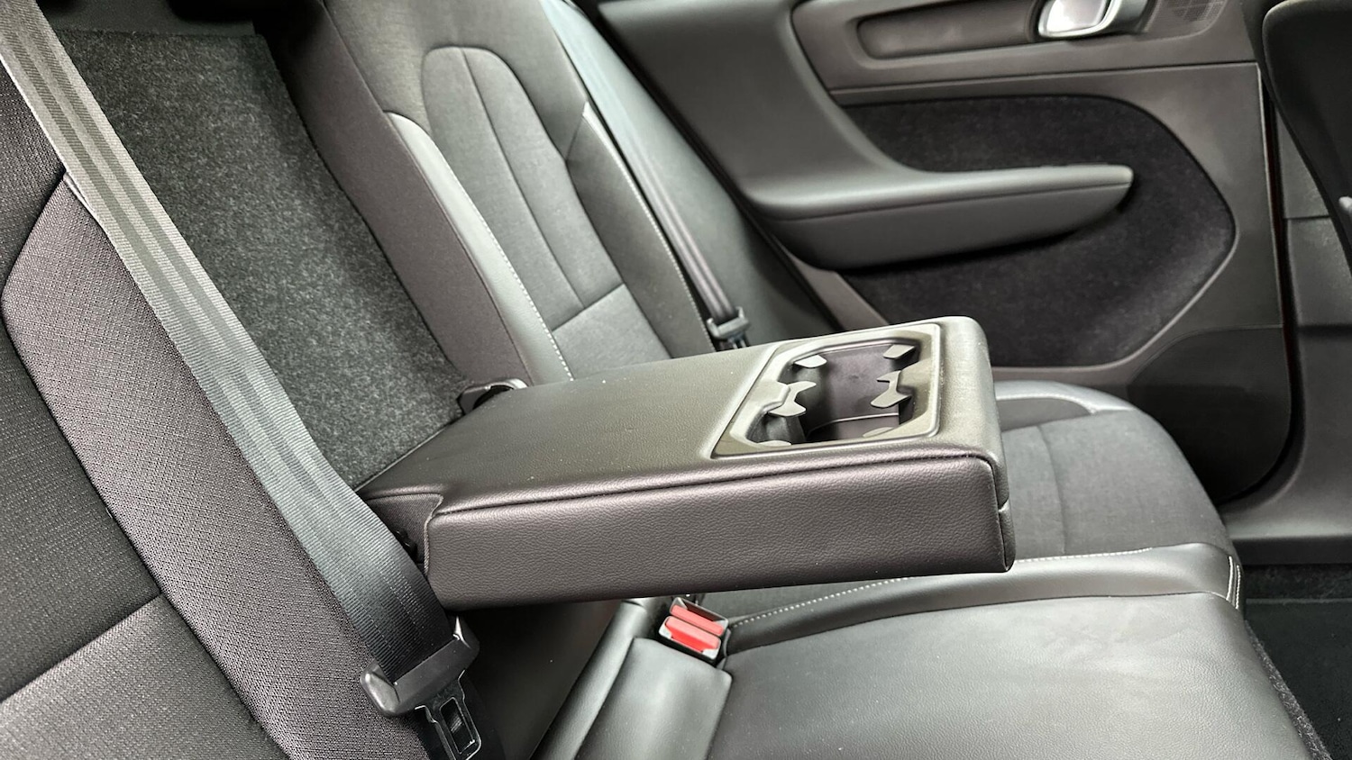 Used Volvo XC40 2019 for sale - 76337674: Photo 45