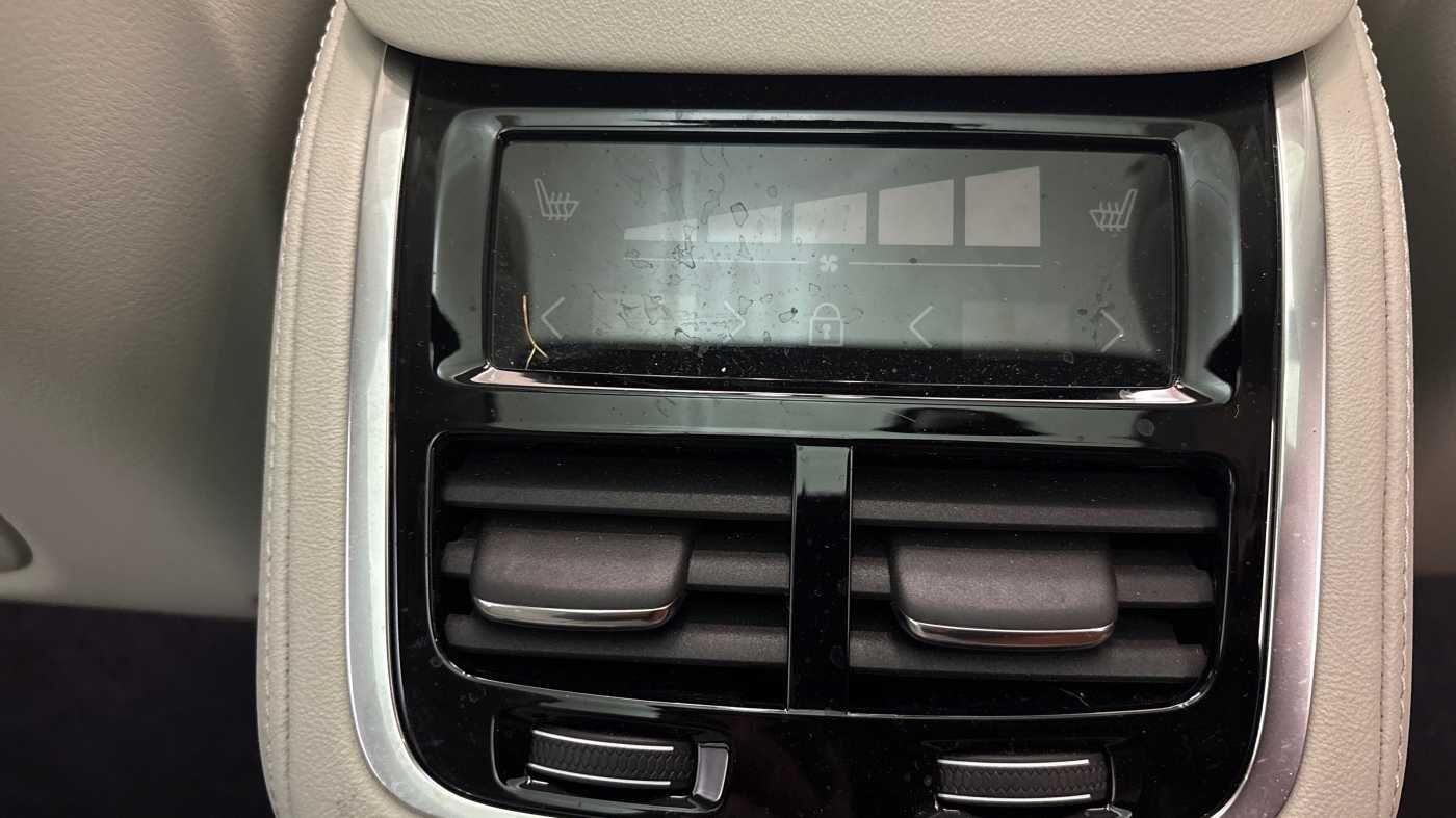 Used Volvo XC90 2025 for sale - 76918540: Photo 17