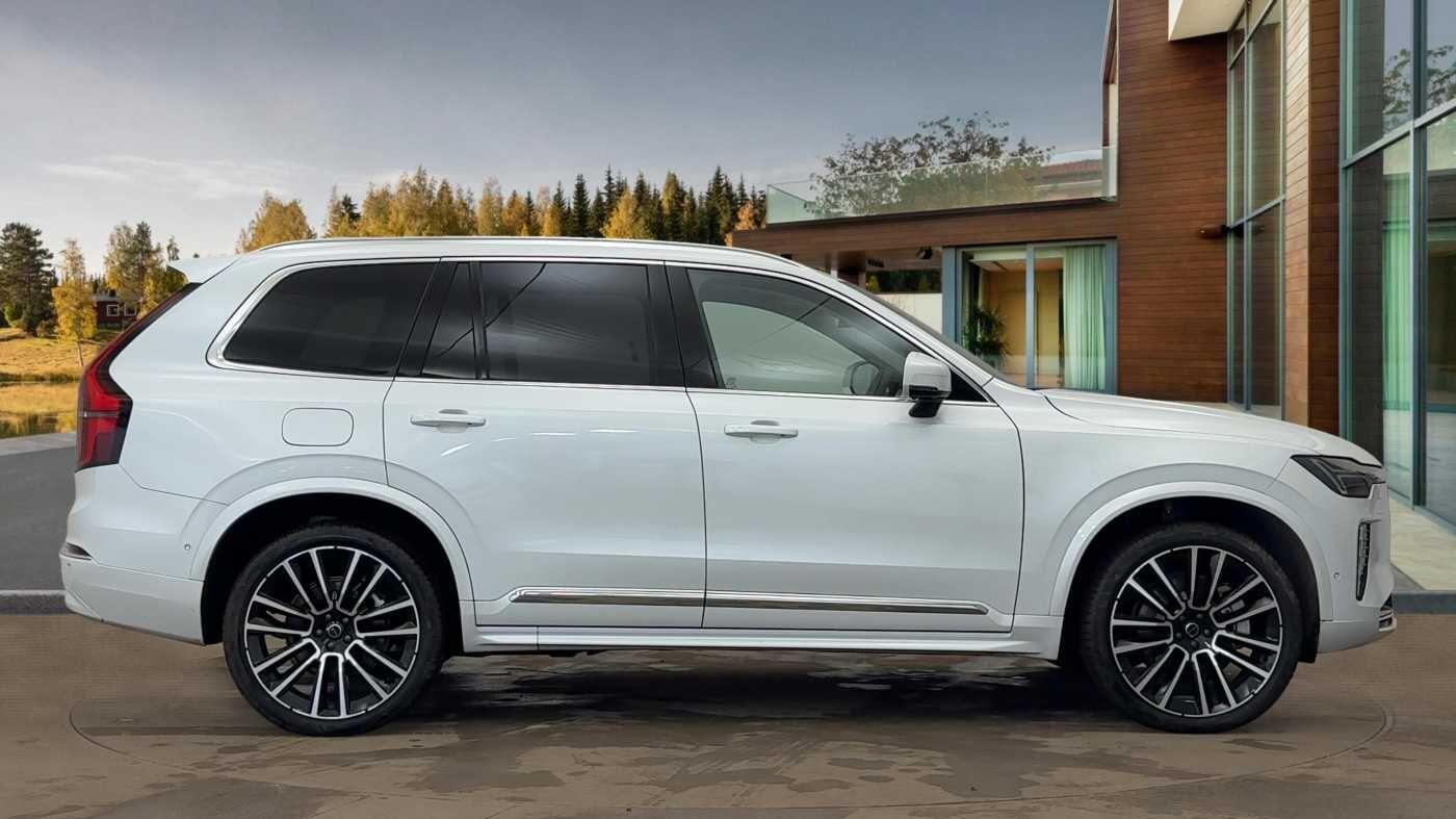 Used Volvo XC90 2025 for sale - 76918540: Photo 2