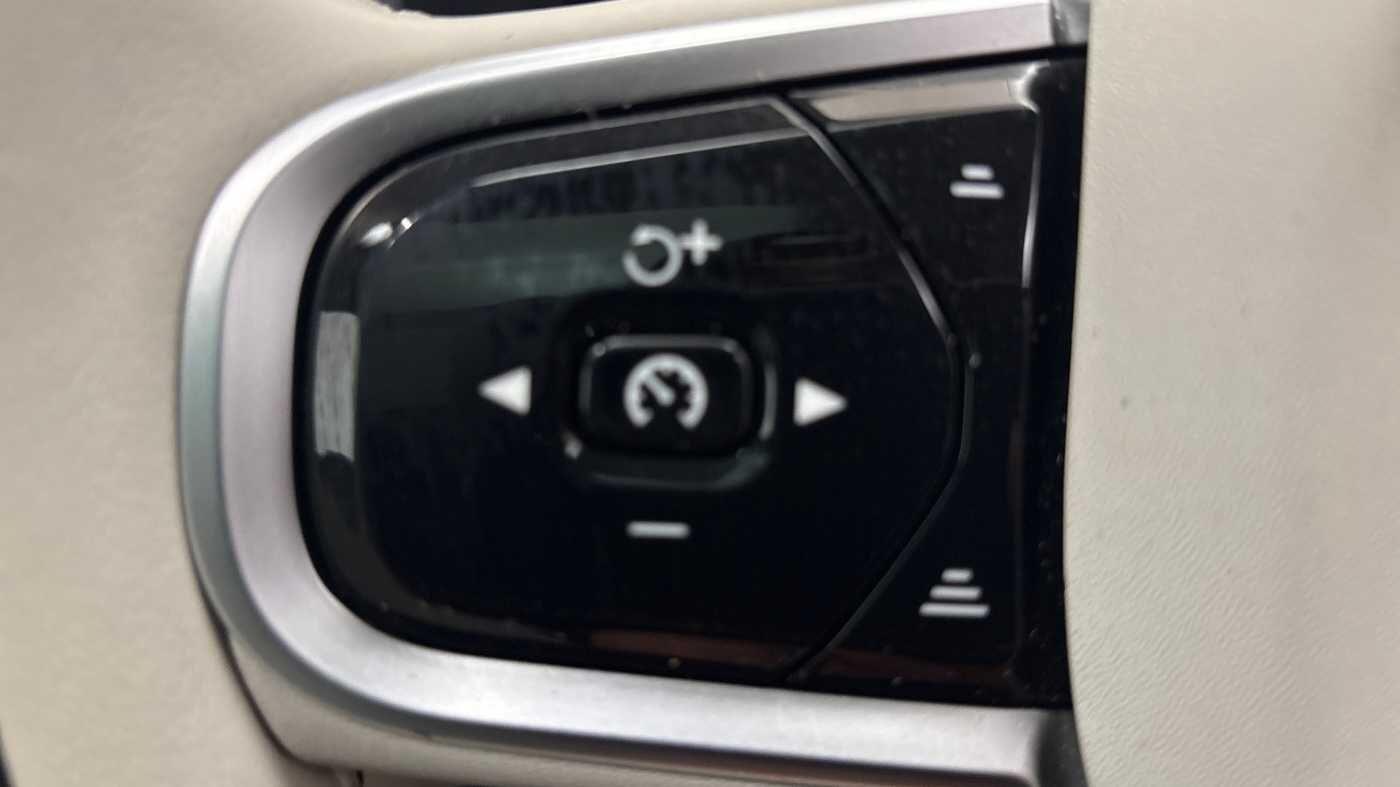 Used Volvo XC90 2025 for sale - 76918540: Photo 31