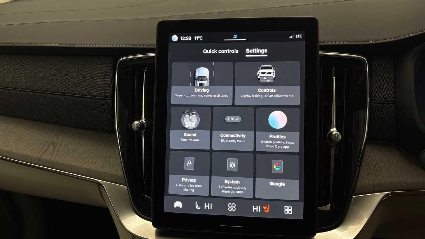 Used Volvo XC90 2025 for sale - 76918540: Photo 35