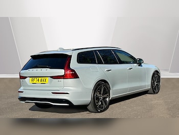 Used Volvo V60 2025 for sale - 78492803: Photo