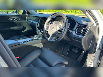 Used Volvo V60 2025 for sale - 78492803: Photo