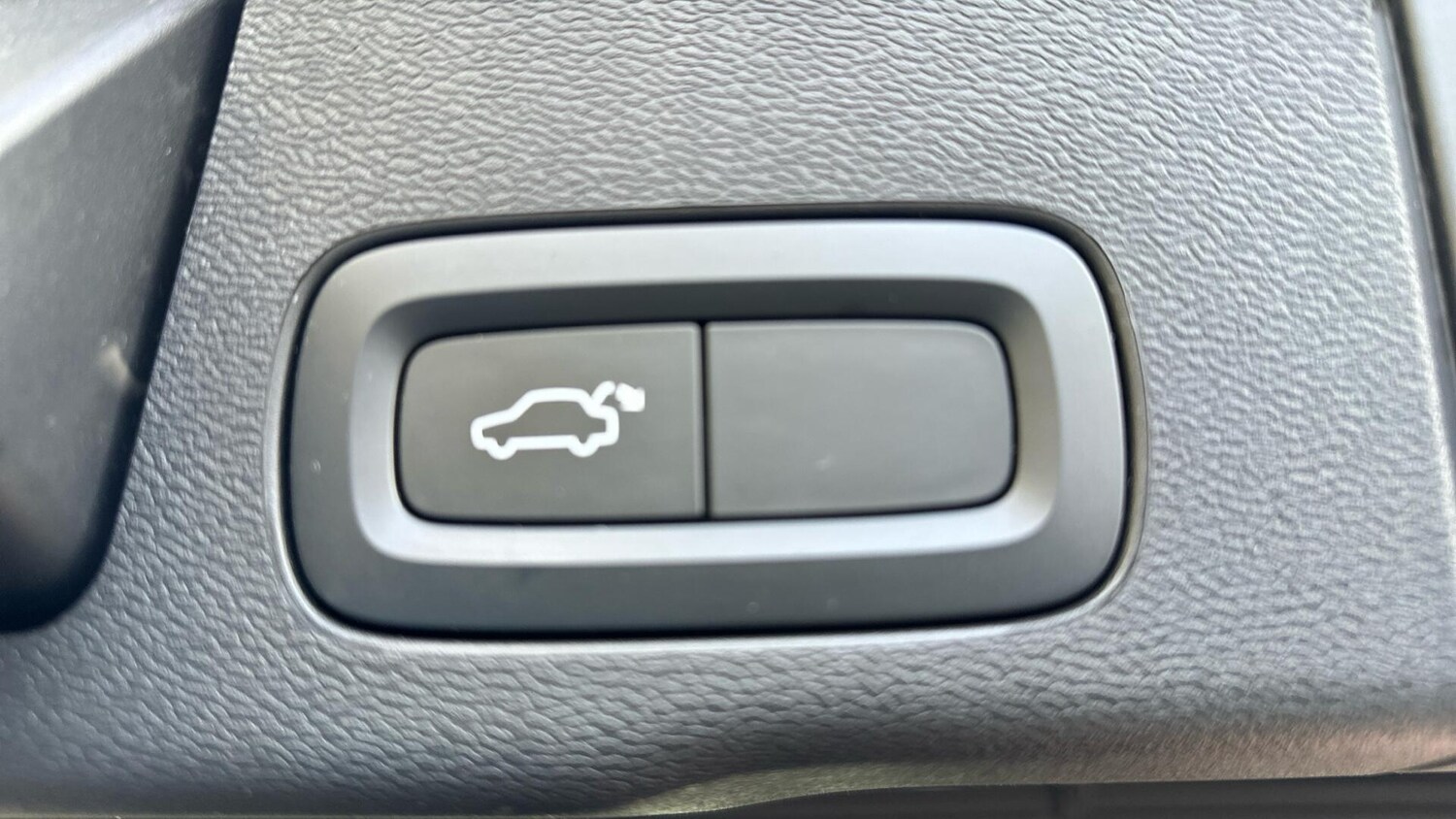 Used Volvo XC60 2023 for sale - 77672990: Photo 16