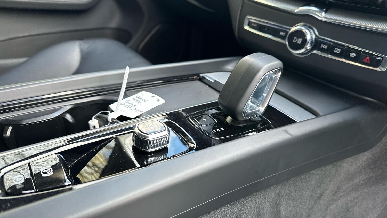 Used Volvo XC60 2023 for sale - 77672990: Photo 35