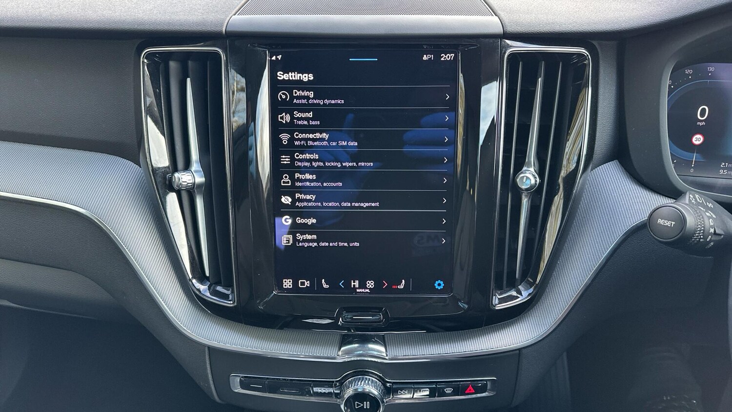 Used Volvo XC60 2023 for sale - 77672990: Photo 40