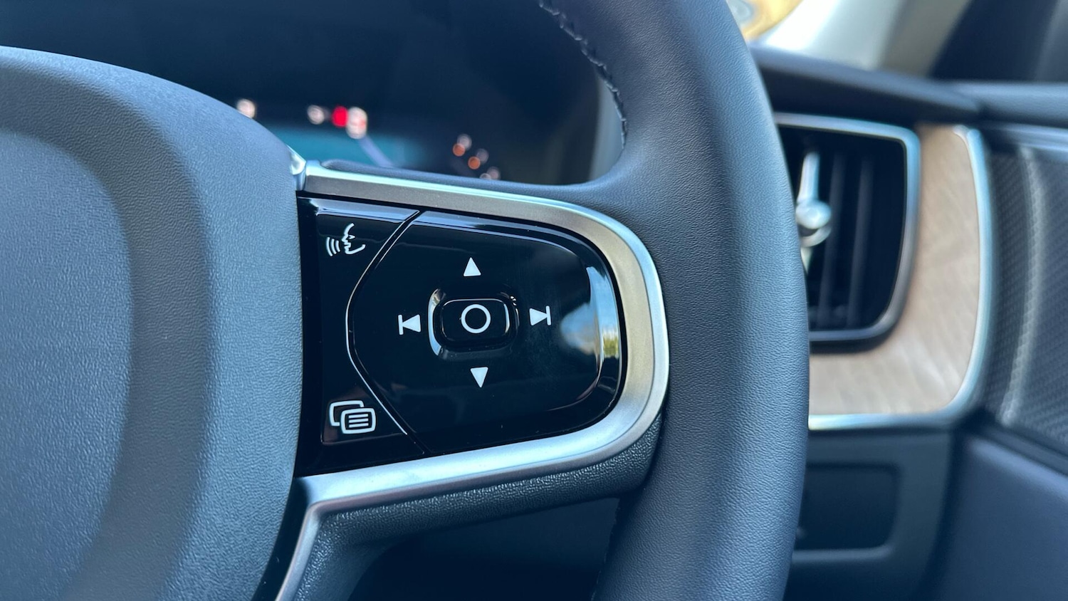 Used Volvo XC60 2025 for sale - 78185754: Photo 22