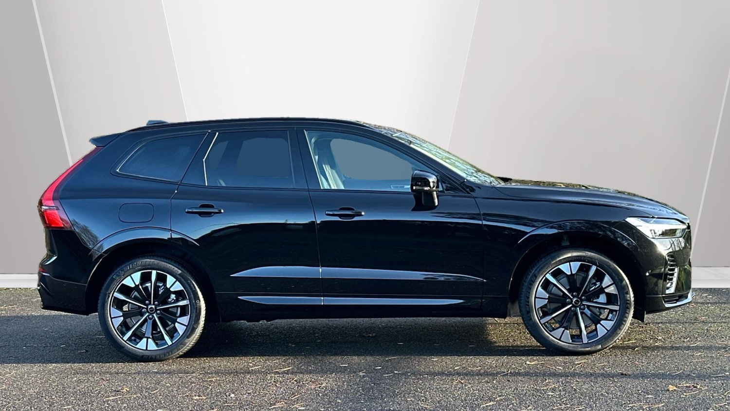 Used Volvo XC60 2025 for sale - 78185754: Photo 3