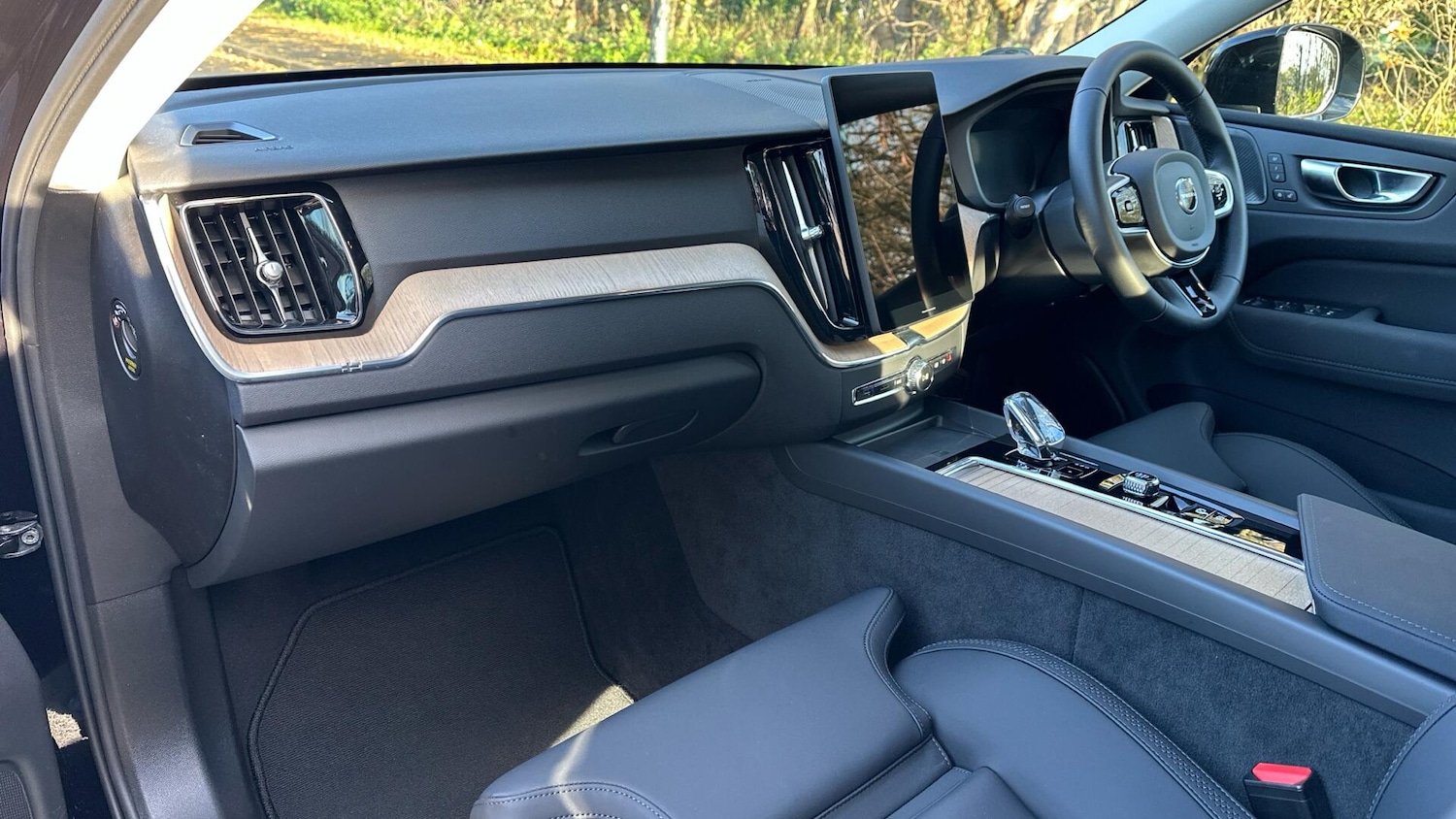 Used Volvo XC60 2025 for sale - 78185754: Photo 41