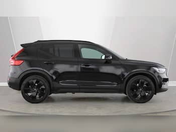 Used Volvo XC40 2025 for sale - 79600960: Photo