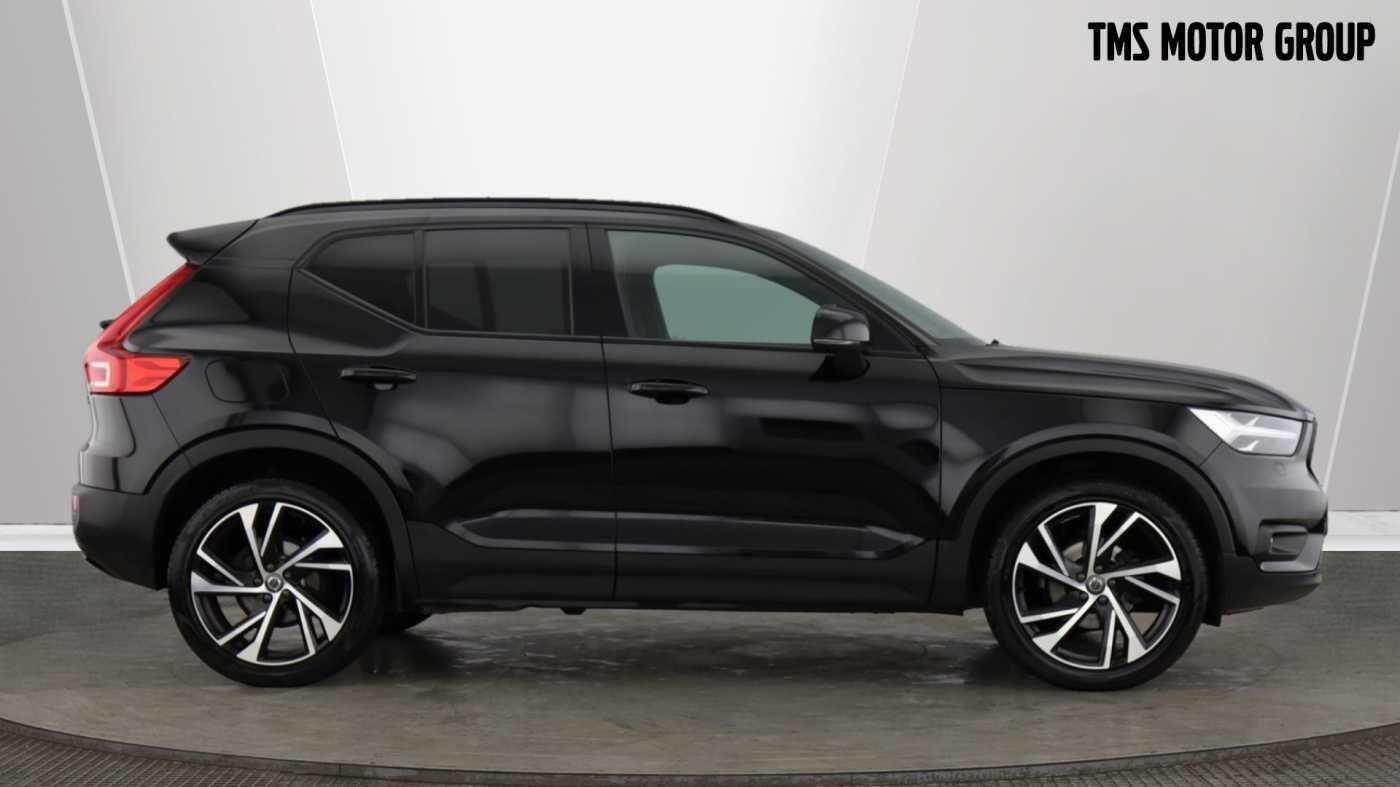Used Volvo XC40 2021 for sale - 76337516: Photo 2