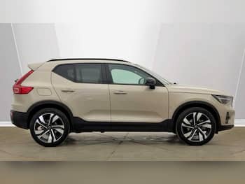 Used Volvo XC40 2025 for sale - 79600957: Photo