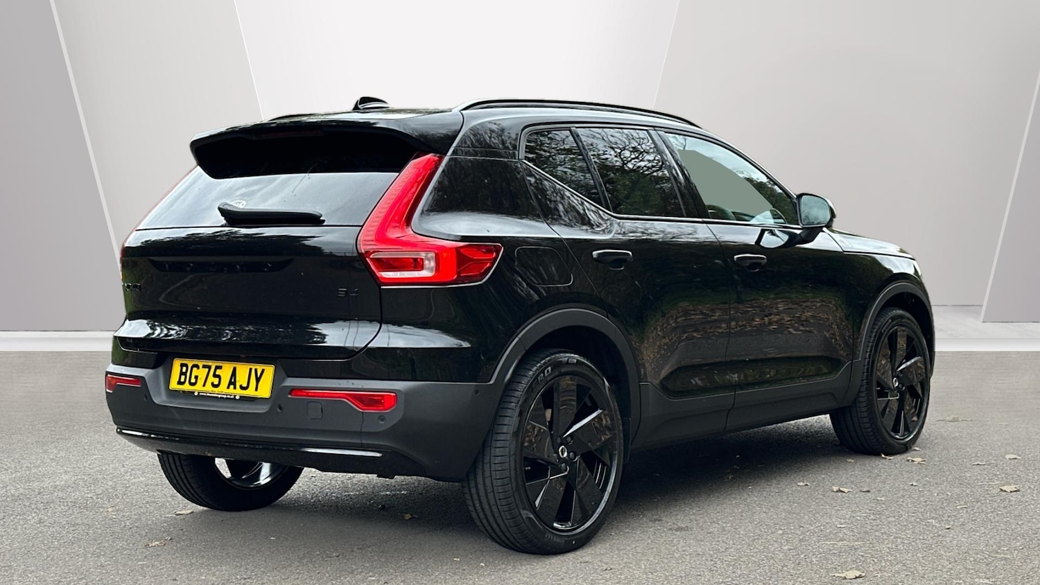Used Volvo XC40 2025 for sale - 76337419: Photo 10