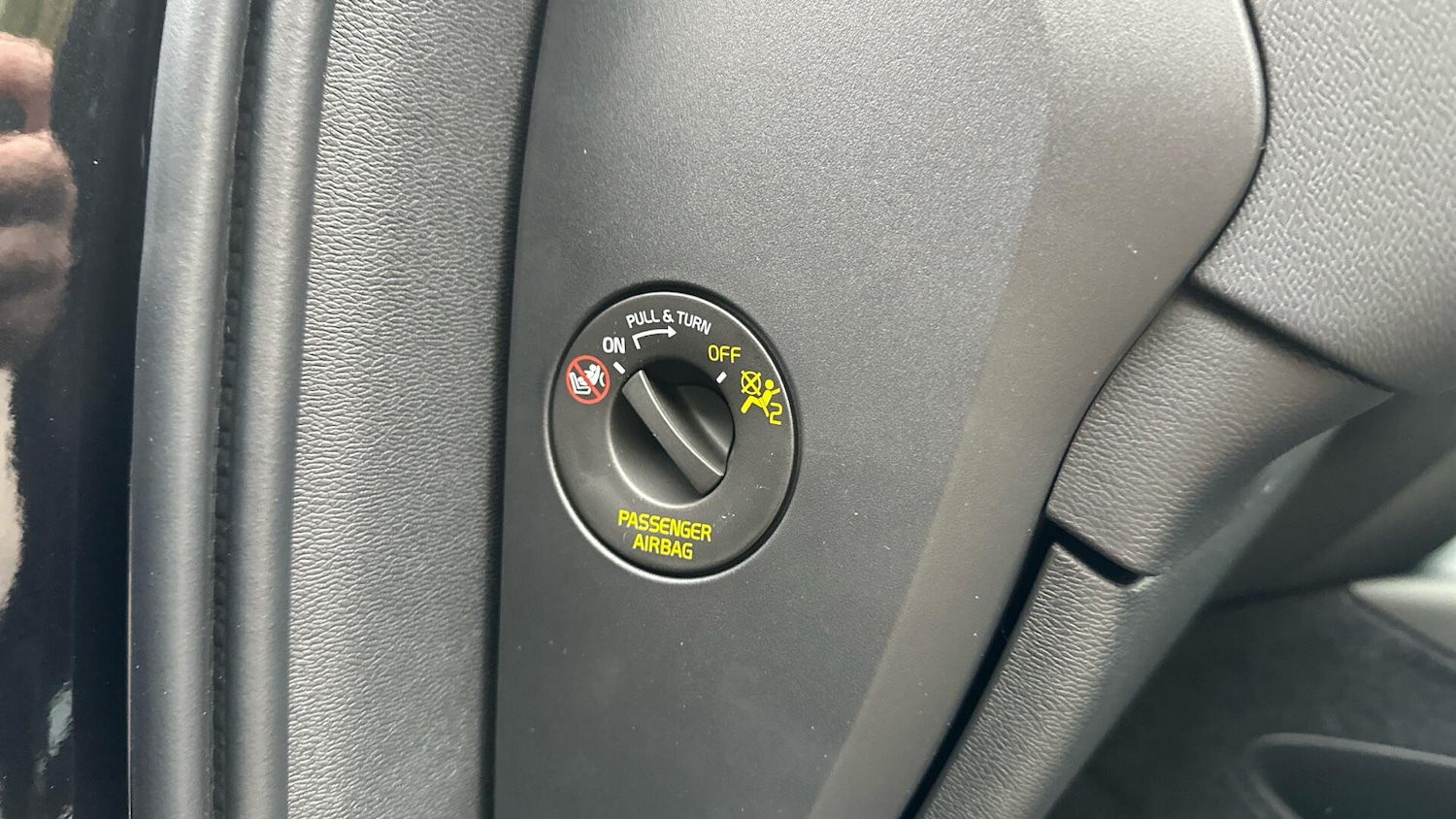 Used Volvo XC40 2025 for sale - 76337419: Photo 28