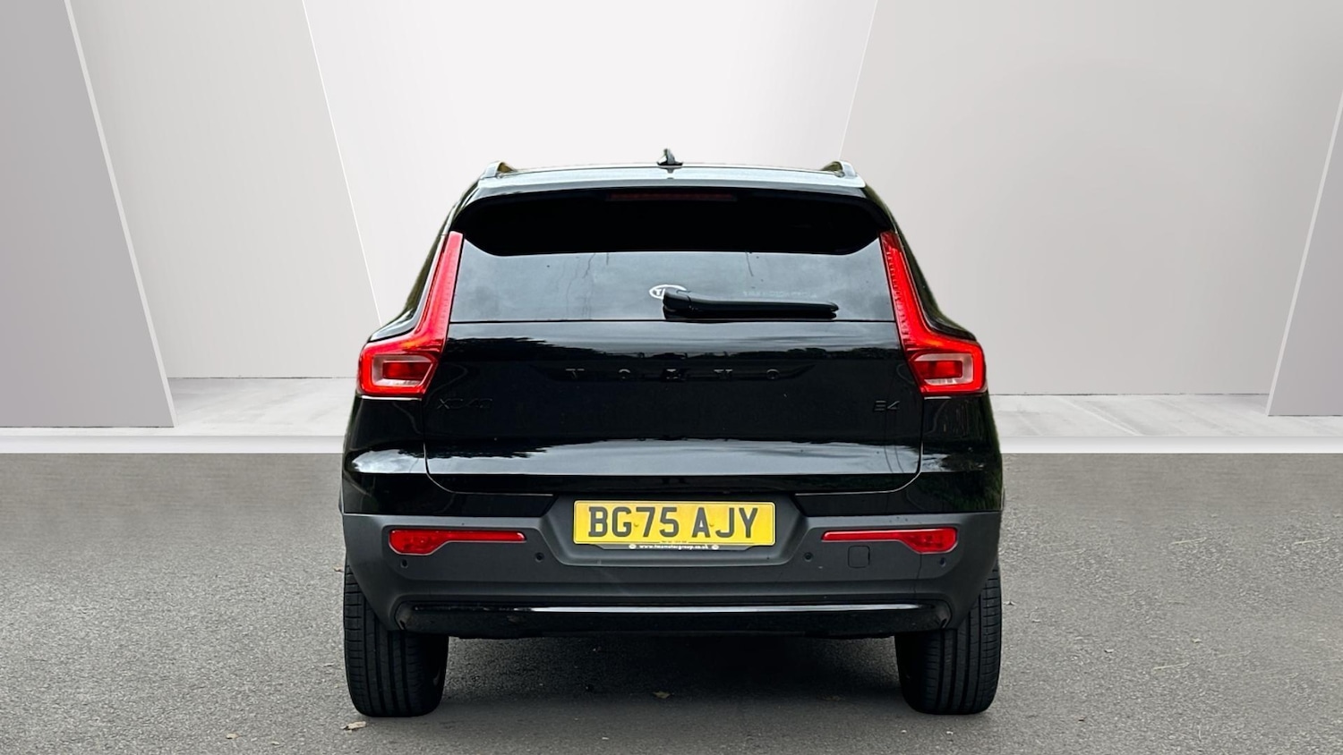 Used Volvo XC40 2025 for sale - 76337419: Photo 7