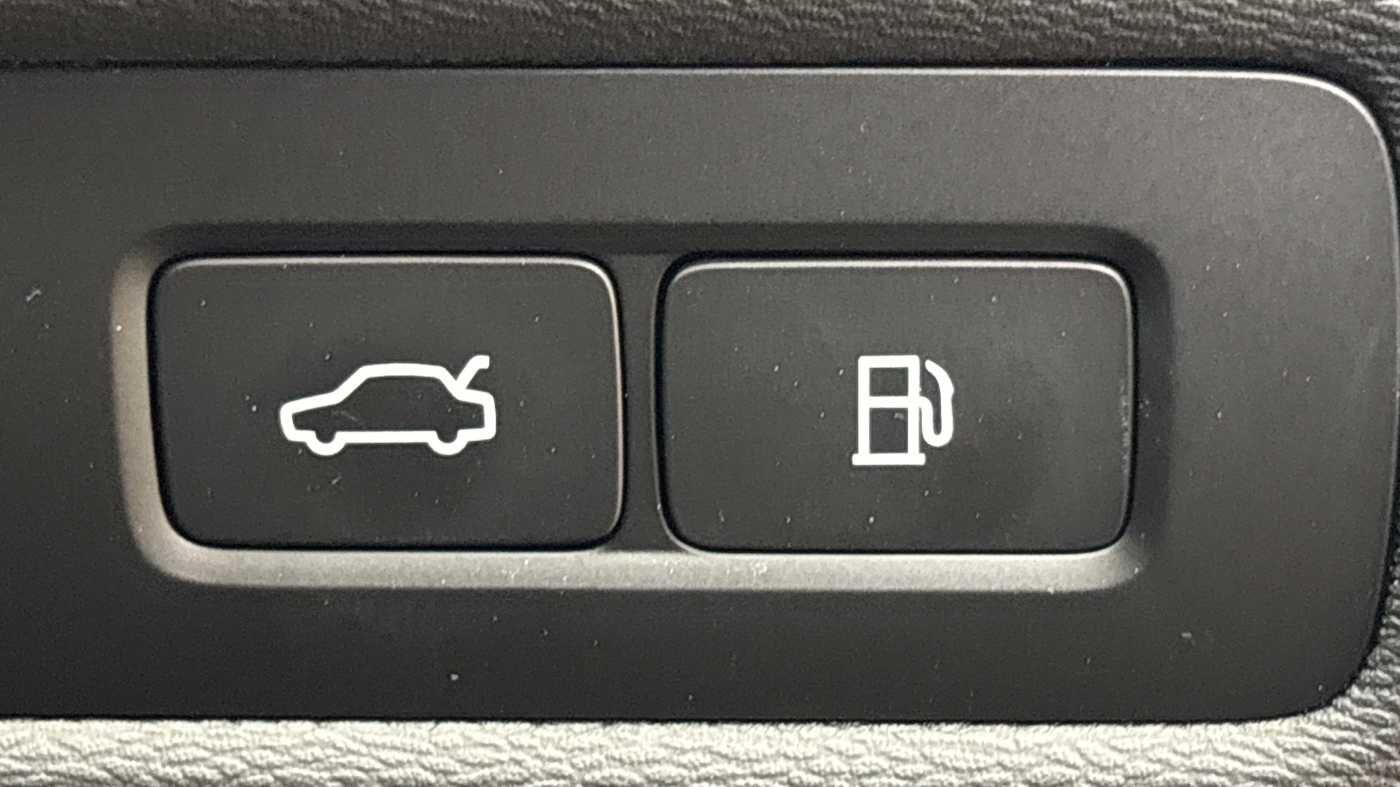 Used Volvo XC60 2025 for sale - 76584153: Photo 30