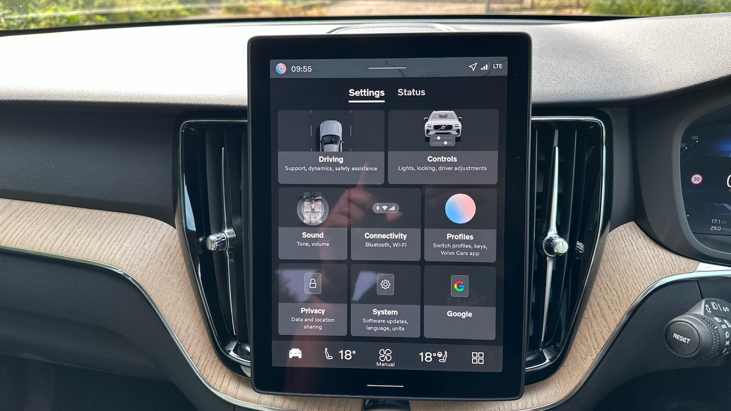 Used Volvo XC60 2025 for sale - 76584555: Photo 14