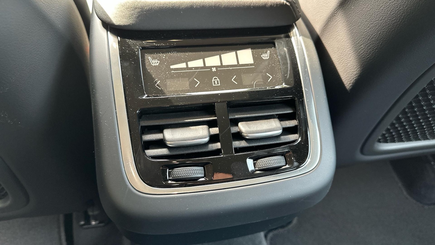 Used Volvo XC60 2025 for sale - 76584555: Photo 21