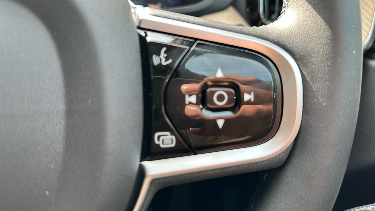 Used Volvo XC60 2025 for sale - 76584555: Photo 46