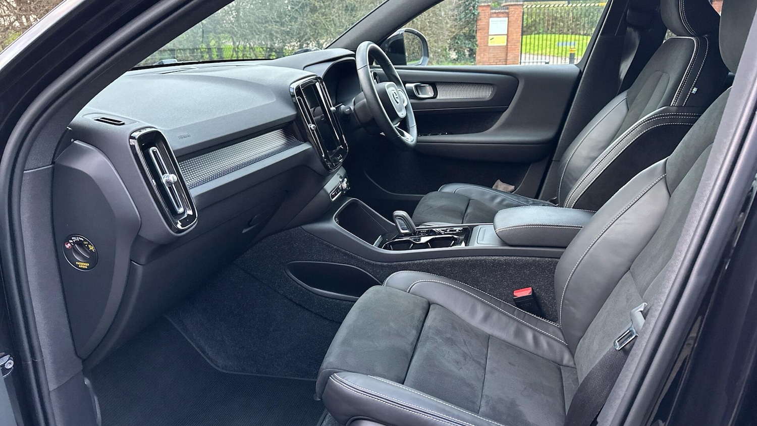 Used Volvo XC40 2021 for sale - 76657575: Photo 24