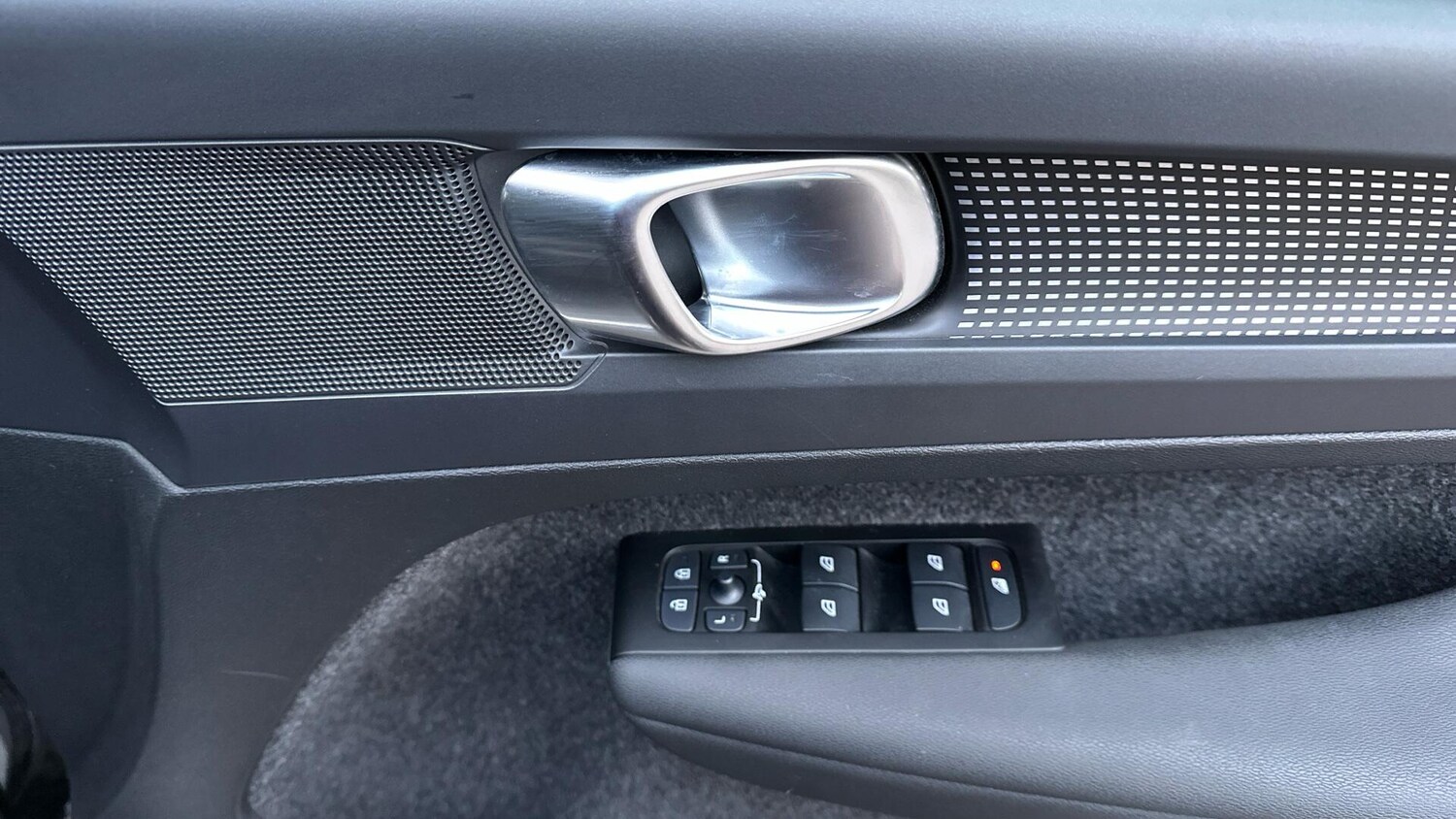 Used Volvo XC40 2021 for sale - 76657575: Photo 30