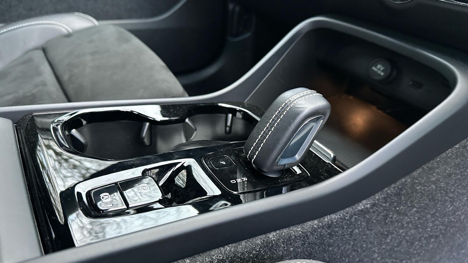 Used Volvo XC40 2021 for sale - 76657575: Photo 32